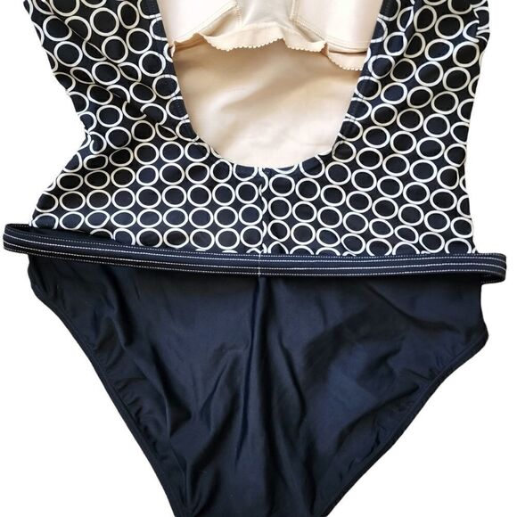 CHRISTINA ONE PIECE DOUBLE LINED SWIMSUIT BLACK AND WHITE SIZE 14 L - Picture 6 of 9